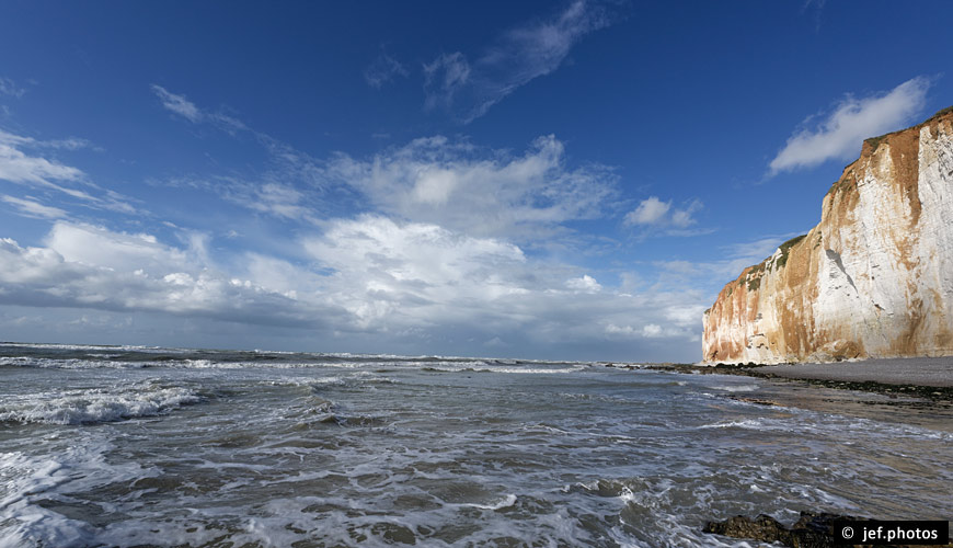 Lumières d'octobre sur les falaises Normandes